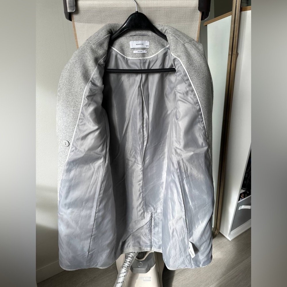 ✅Sold✅ Reserved Women’s Double-Breasted Wool Coat – Size 36 (US 6 / S-M) - Picture 7 of 10